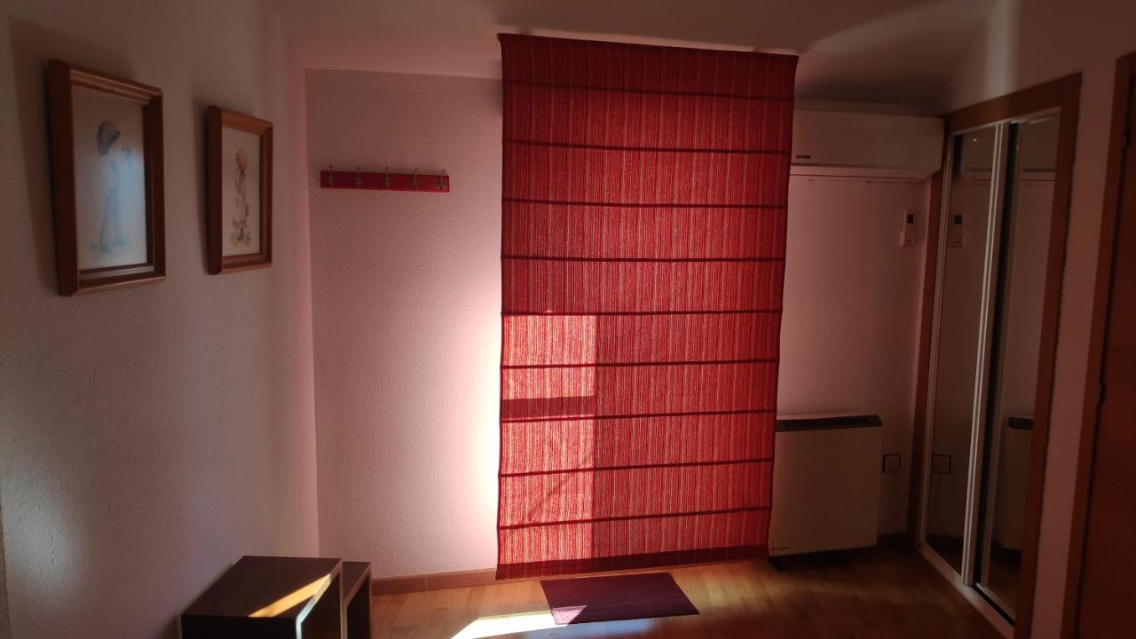 Duplex San Lorenzo 2 Parking Gratuitos Y Piscina Jaén Kültér fotó
